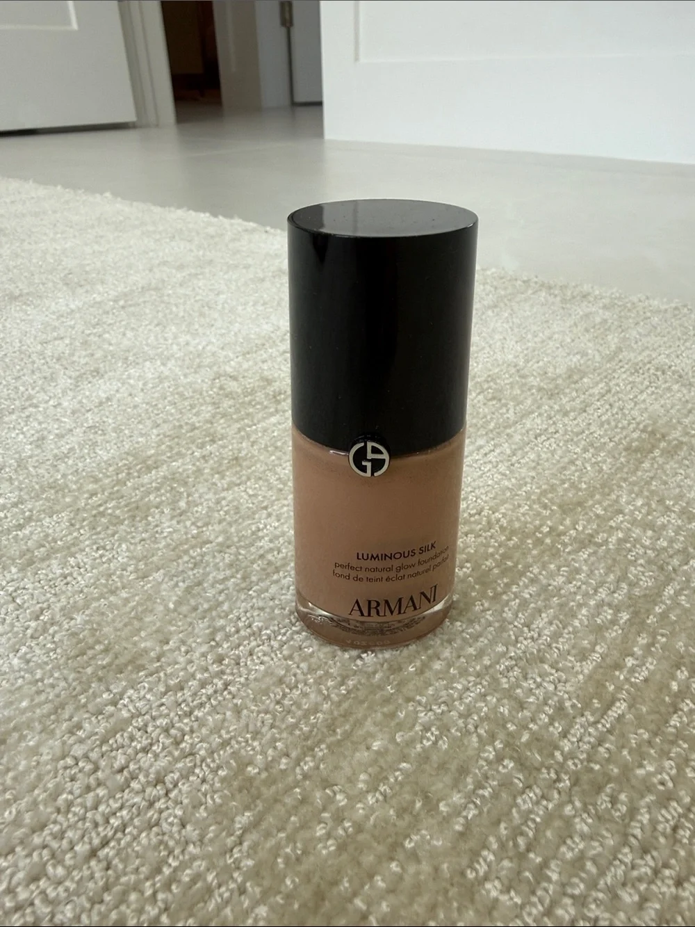 Giorgio Armani Luminous Silk Foundation - Warm Beige